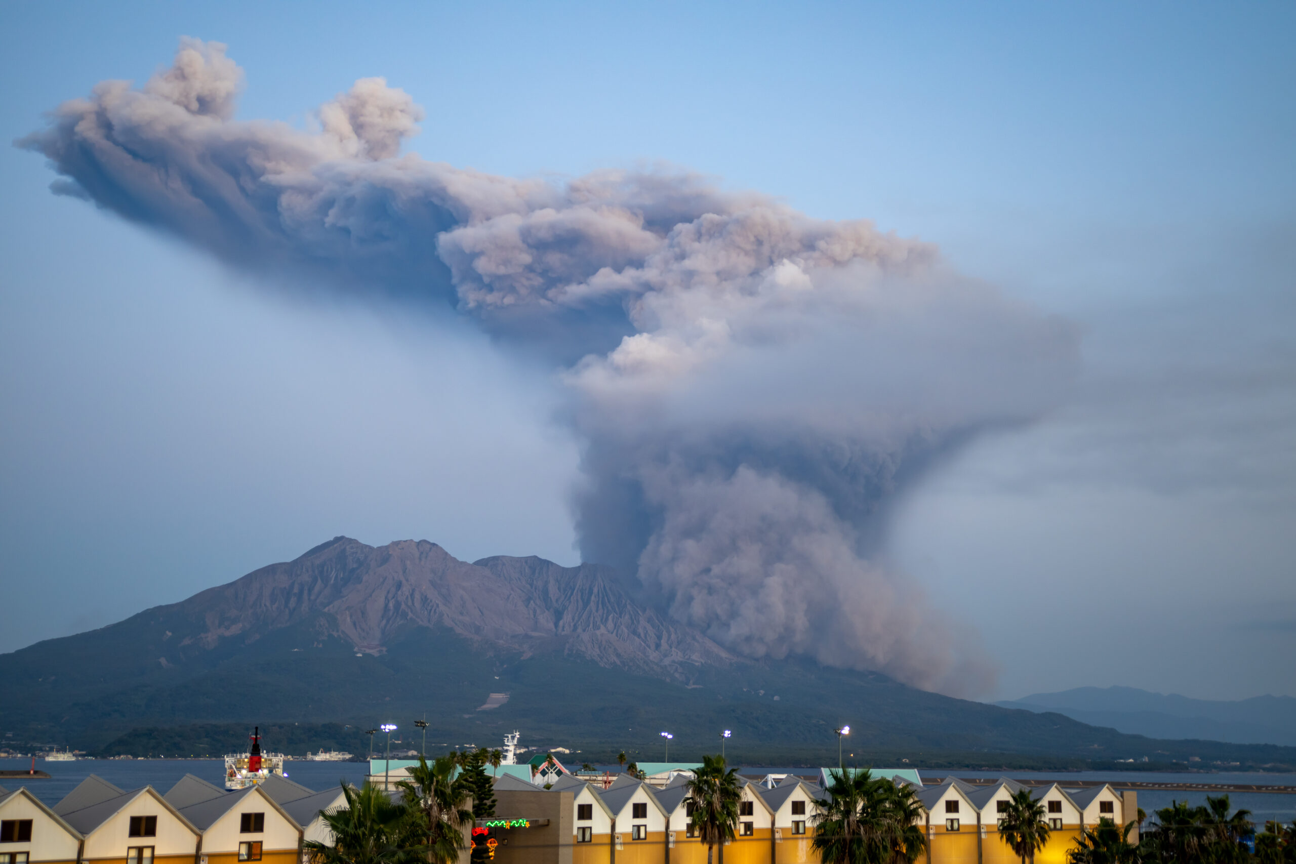 航空気象と火山